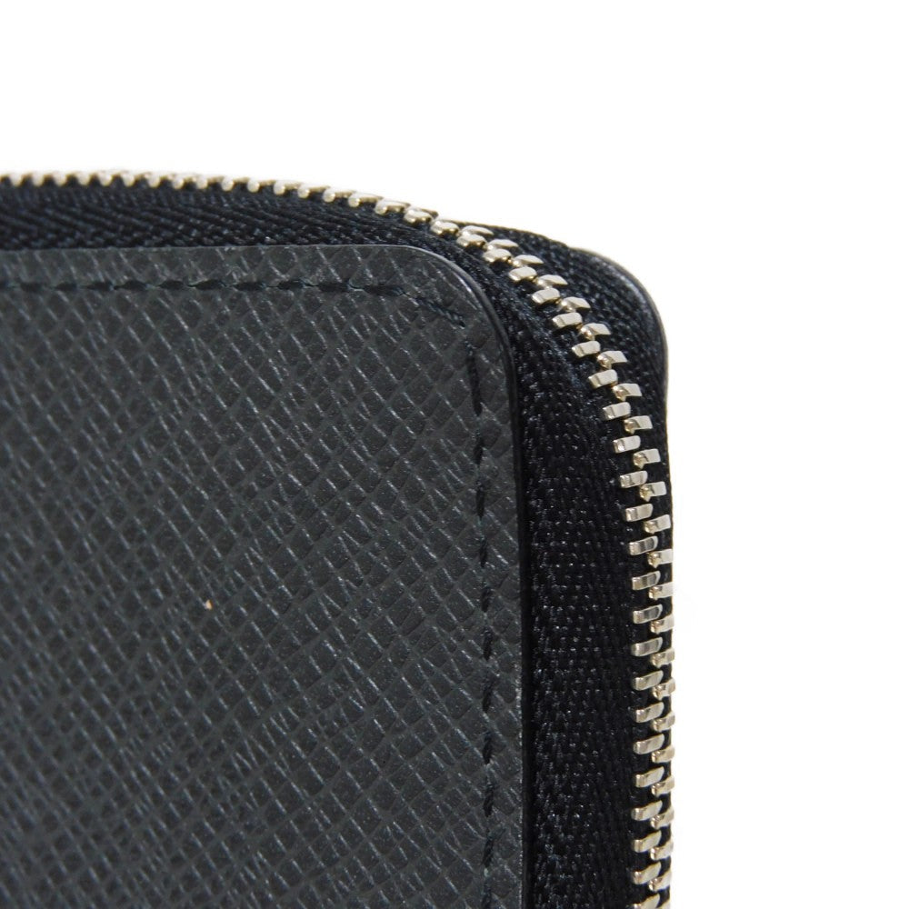 LOUIS VUITTON Coin case M32832 Taiga leather (embossed) Aldoise LV logo embossed charcoal grey old style Zip Around Taiga Zip Around Purse mens Used Authentic