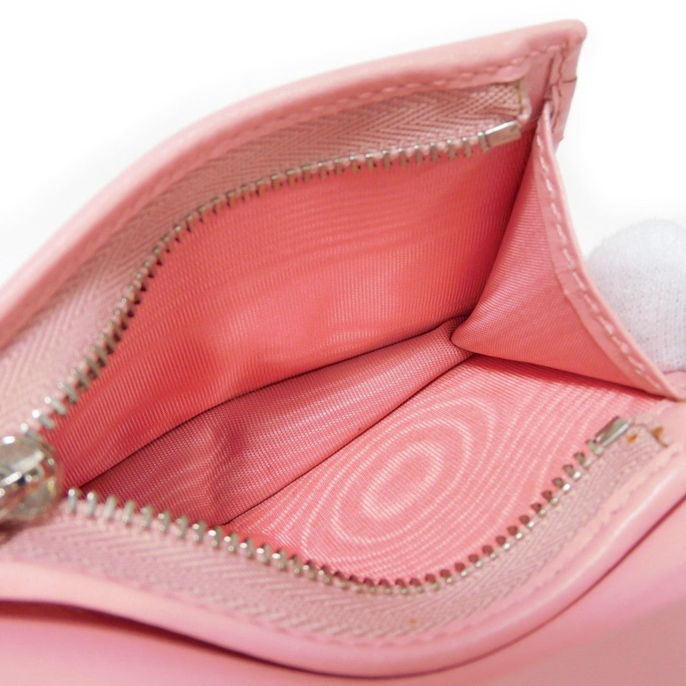 GUCCI Bifold Wallet 625693 DTD1T 5815 Calf leather Wild rose Chevron, in good condition GG Marmont Quilted Compact Chain Wallet Women Used Authentic