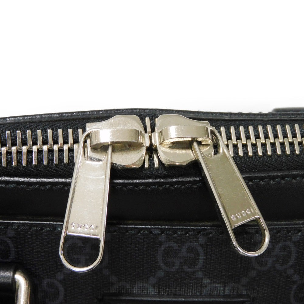 GUCCI Business bag 474135 GG Supreme canvas (polyurethane processing) x Calfskin leather black Handbag logo embossed leather patch GG Supreme Briefcase mens Used Authentic