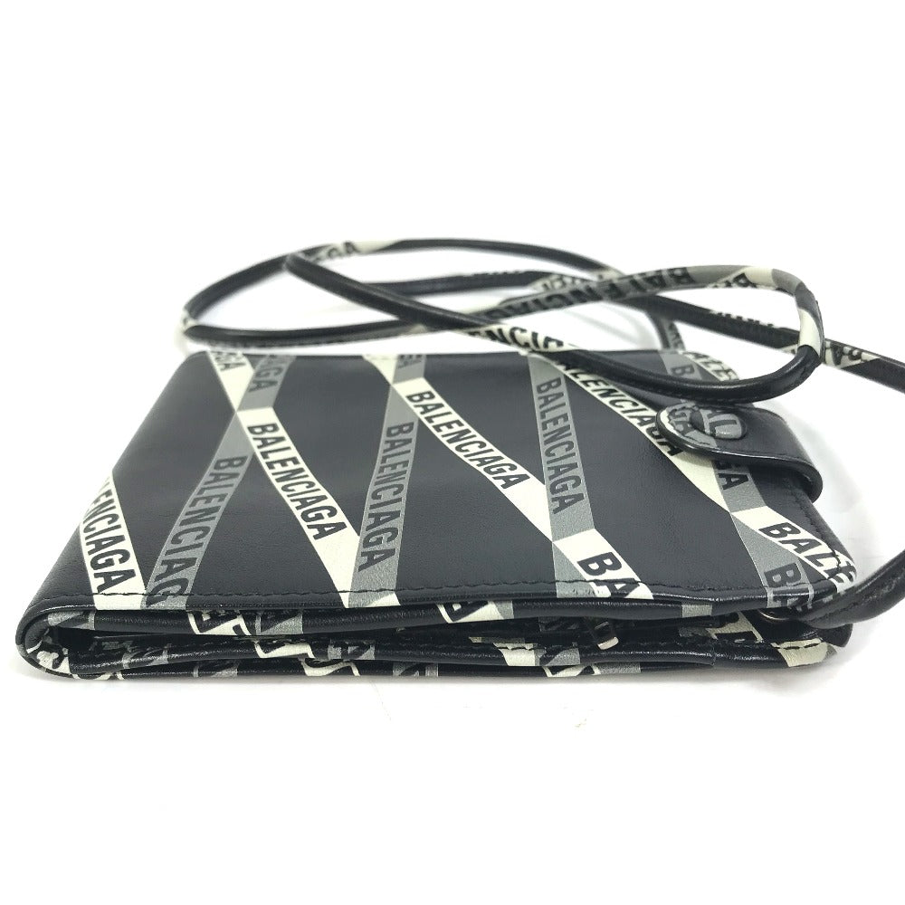 BALENCIAGA Shoulder Bag 541567 leather black Pouch Pochette Wallet Explorer Shoulder Wallet mens Used Authentic