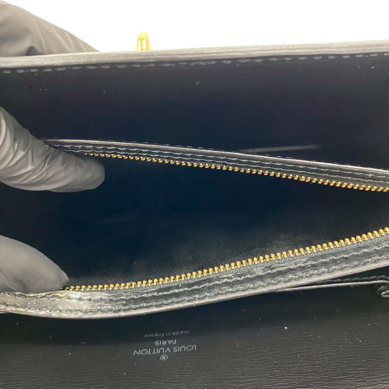 LOUIS VUITTON Shoulder Bag Epi Leather black Epi Capuchin