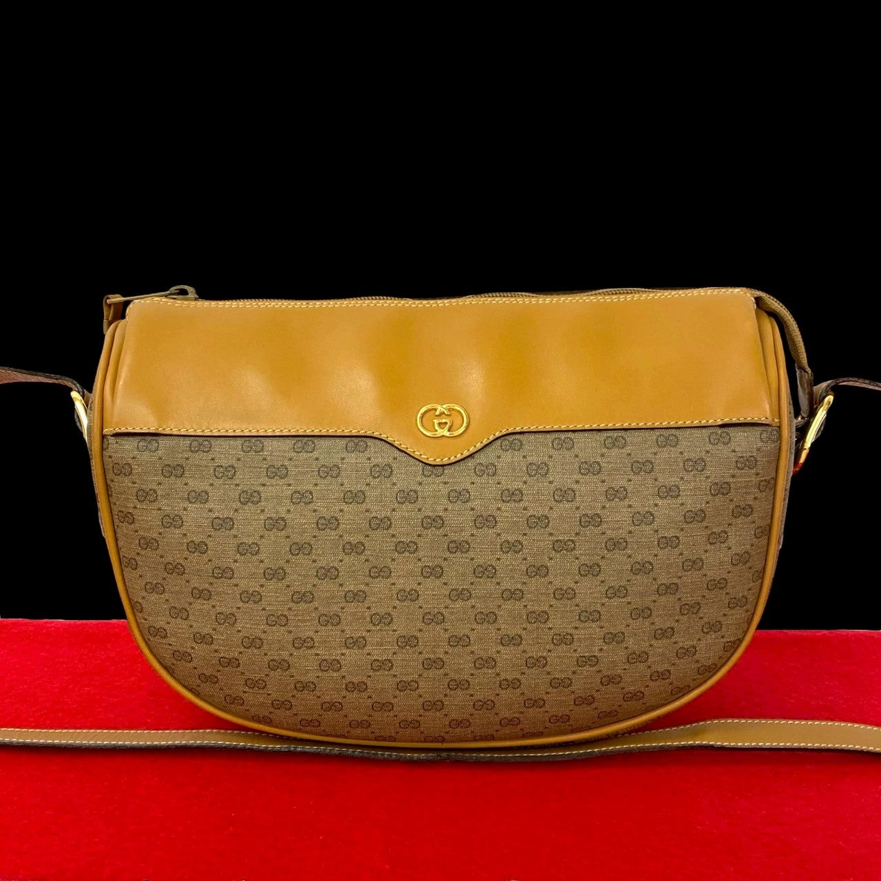 GUCCI Shoulder Bag leather Brown