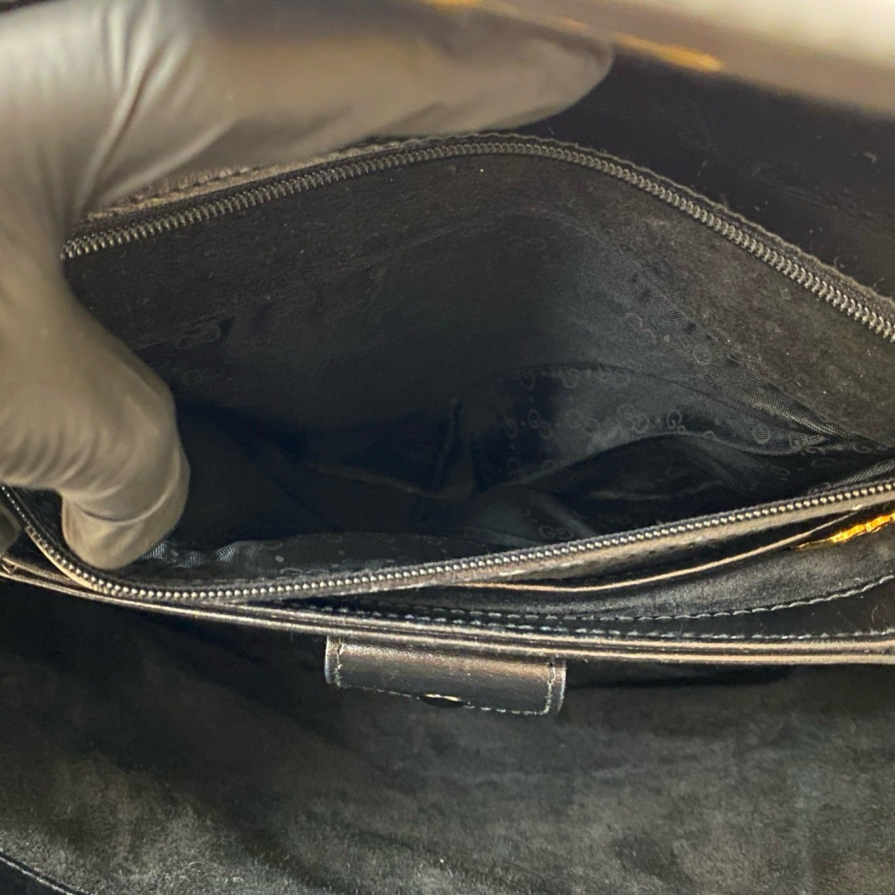 GUCCI Handbag Calfskin black