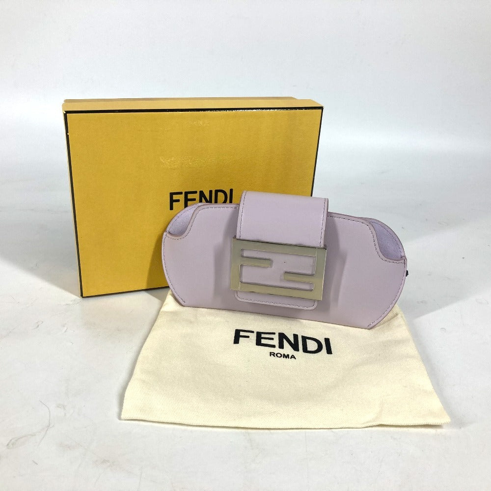 FENDI Pouch 7AS069 leather Light purple Eyewear Glasses Sunglasses Case FF logo glasses case Women Used Authentic