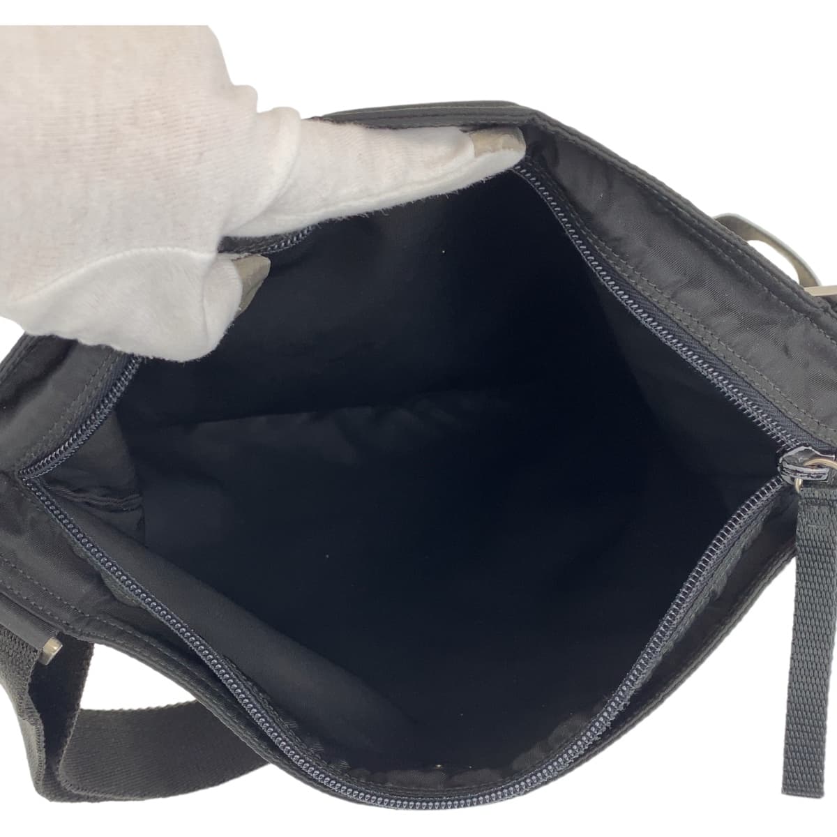 PRADA Shoulder Bag Nylon Black SilverMetal Crossbody Shoulder Bag Sacoche Test Triangle With logo mens Used Authentic