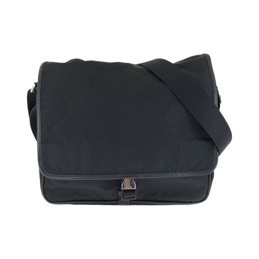 PRADA Shoulder Bag V158 Nylon Black SilverMetal Shoulder Bag Messenger bag Test Triangle With logo mens Used Authentic