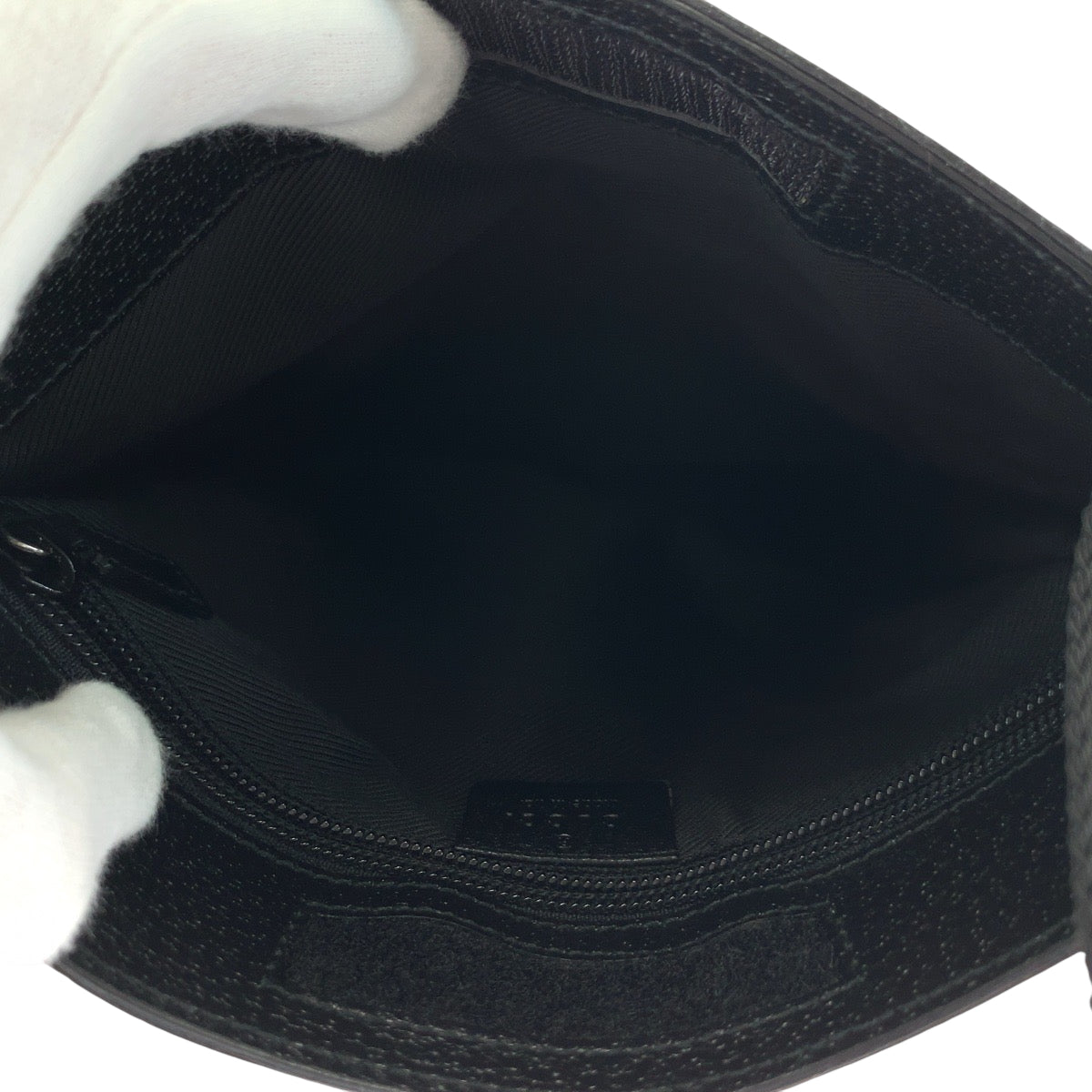 GUCCI Shoulder Bag 27639 GG canvas Black SilverMetal Shoulder Bag Sacoche mens Used Authentic