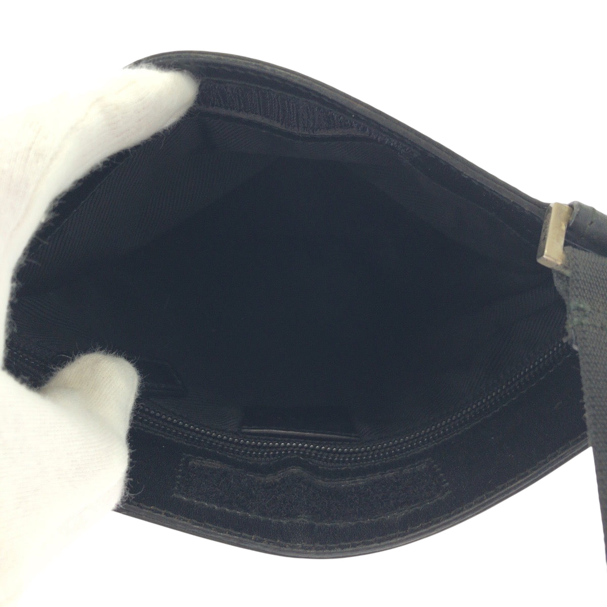 GUCCI Shoulder Bag 019 0348 GG canvas Black SilverMetal Shoulder Bag pochette Women Used Authentic