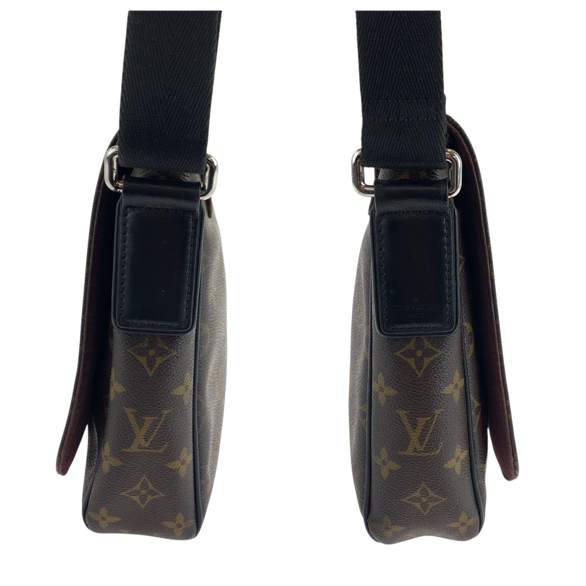 LOUIS VUITTON Shoulder Bag M40935 PVC Brown Black SilverMetal Shoulder Bag Monogram Macasa District PM Women Used Authentic
