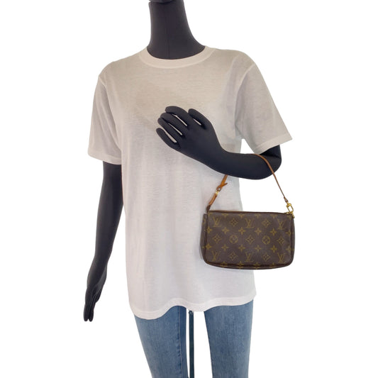 LOUIS VUITTON Handbag M51980 PVC Brown Gold Metal Handbag accessory pouch Monogram Pochette Accessoar Women Used Authentic