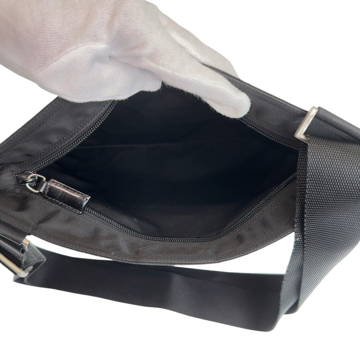 PRADA Shoulder Bag Nylon Black SilverMetal Shoulder Bag pochette Test Triangle With logo Women Used Authentic