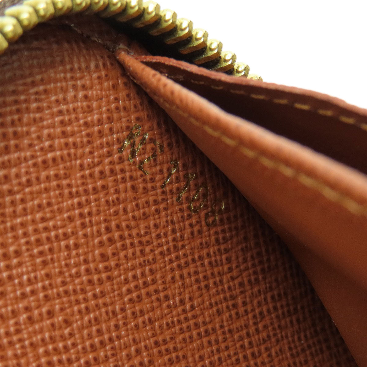 LOUIS VUITTON Long Wallet Purse M42616 Monogram canvas Brown Zippy Wallet Monog Lamb Women Used Authentic