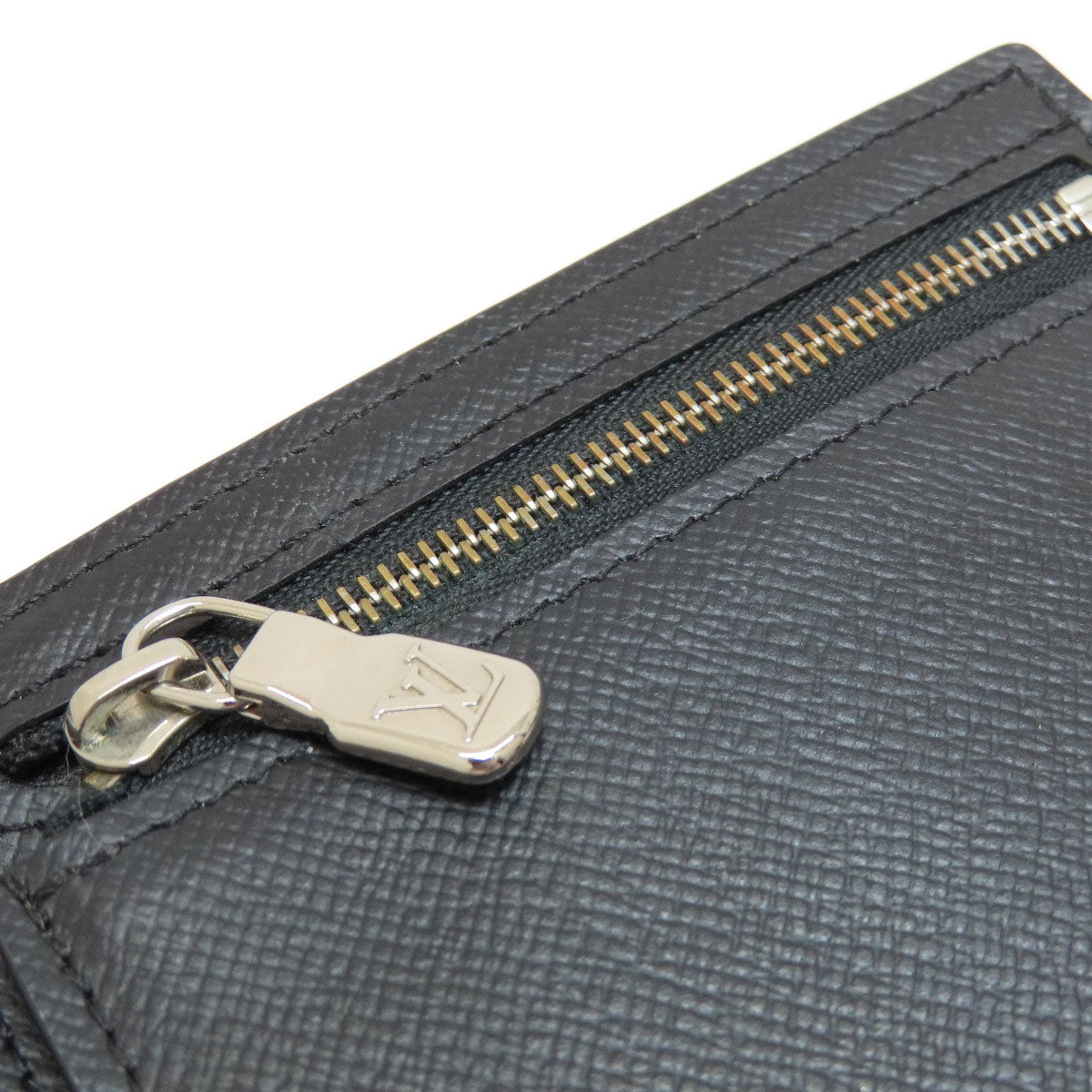 LOUIS VUITTON Bifold Wallet M62045 Taiga Leather black Portefeuille Amerigo NM mens Used Authentic