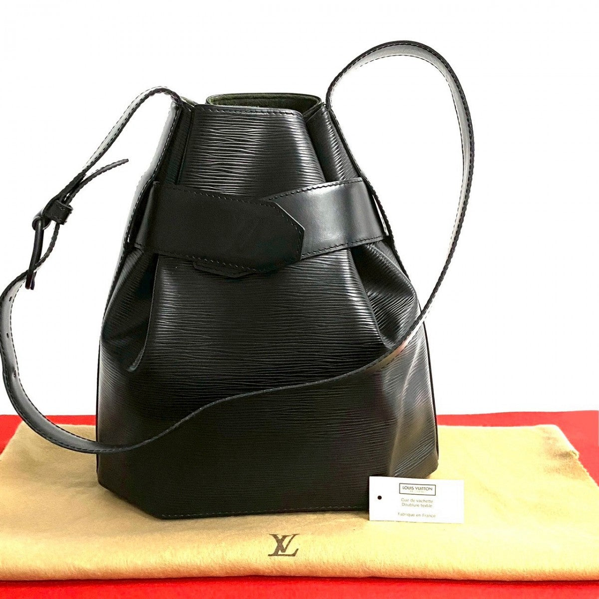 LOUIS VUITTON Shoulder Bag M80157 Epi Leather black Epi Sac De Paul PM