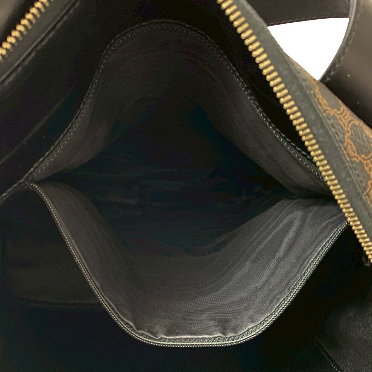 CELINE Handbag leather black