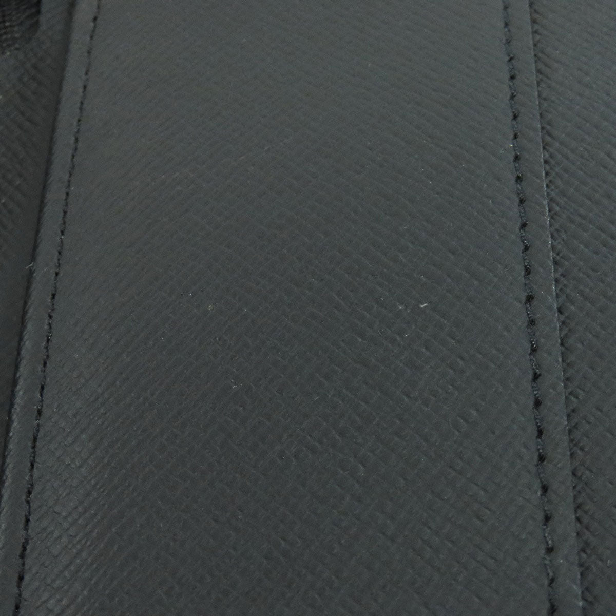 LOUIS VUITTON Long Wallet Purse M60965 Epi black Zippy wallet Vertical mens Used Authentic
