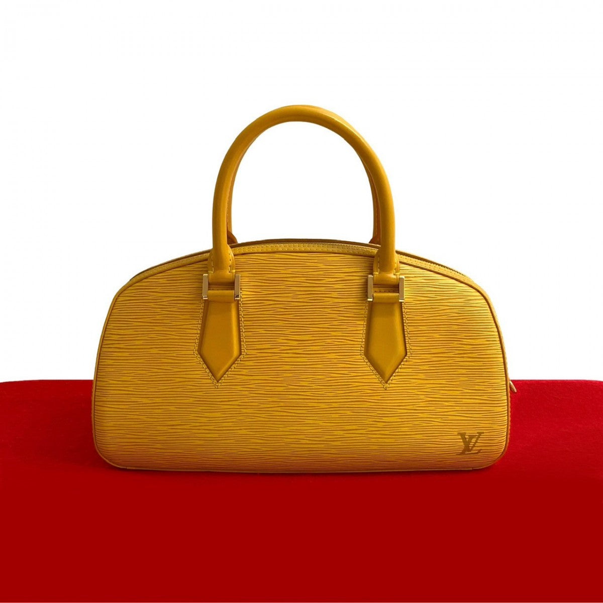 LOUIS VUITTON Handbag leather yellow Epi jasmine