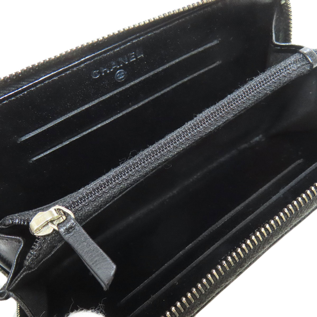 CHANEL Long Wallet Purse Grained Calfskin Skin black Matelasse Gold Metal