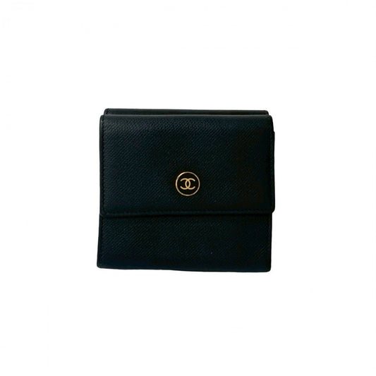 CHANEL Tri-fold wallet leather black