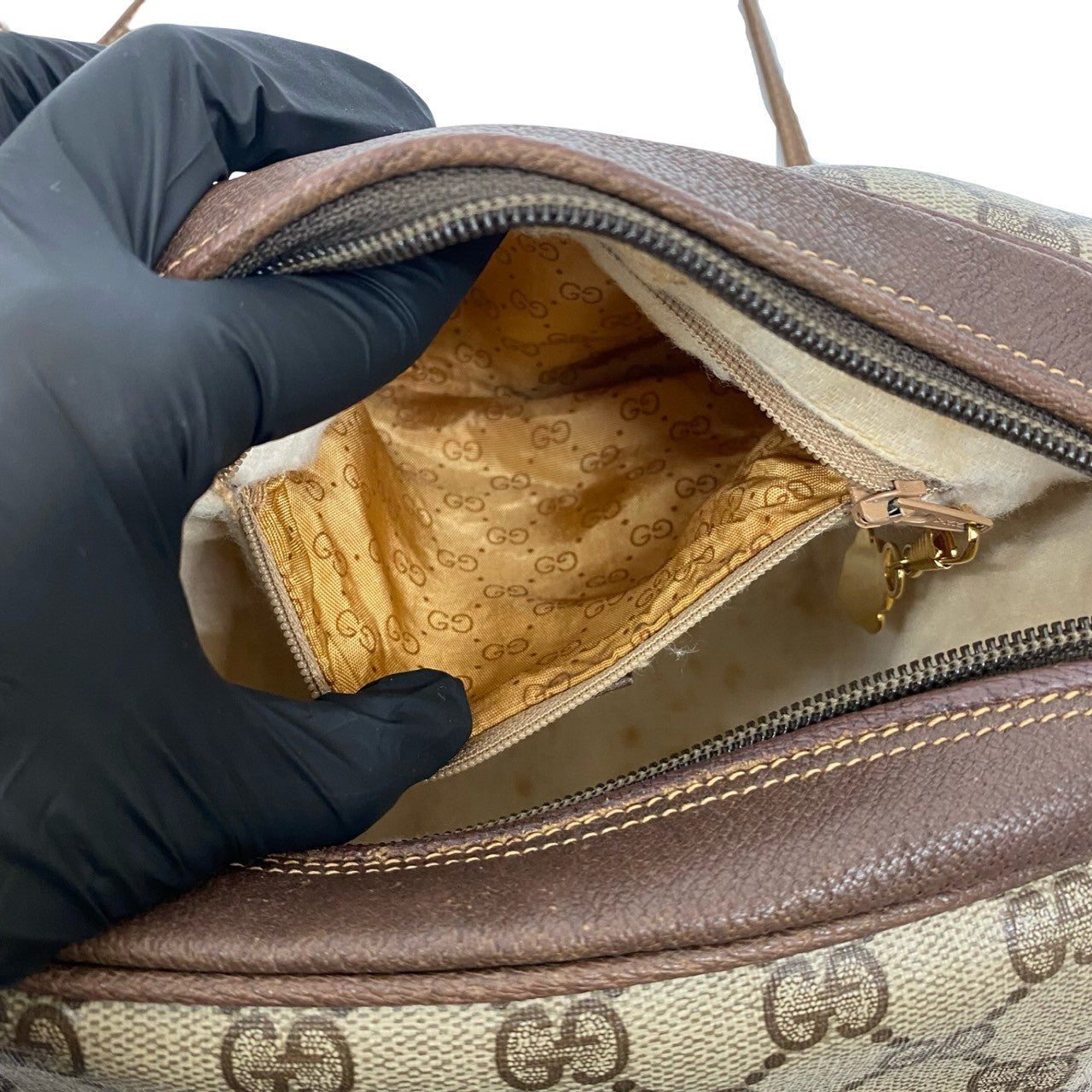 GUCCI Shoulder Bag leather Brown