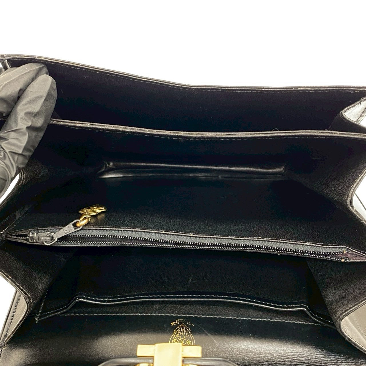 GUCCI Handbag Calfskin black