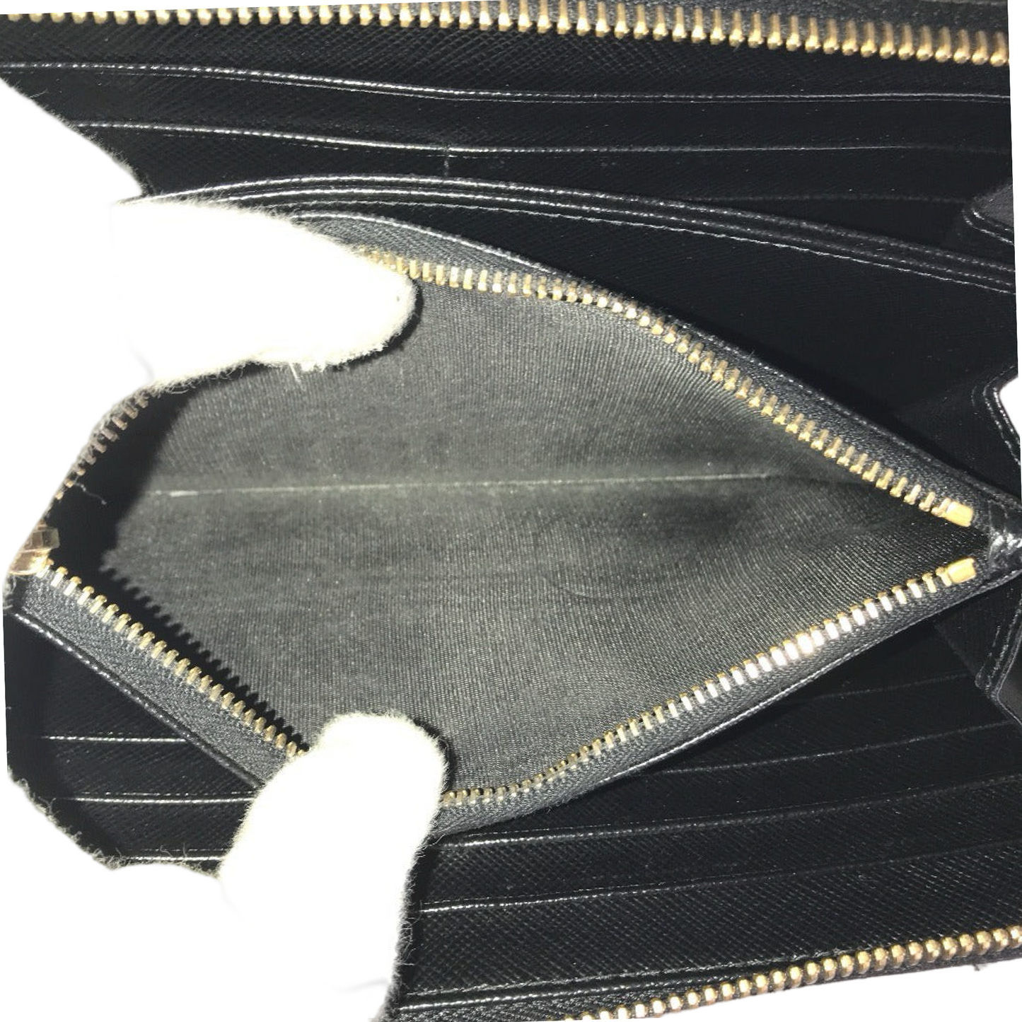 PRADA SAFFIANO ROUND ZIP LONG WALLET BLACK