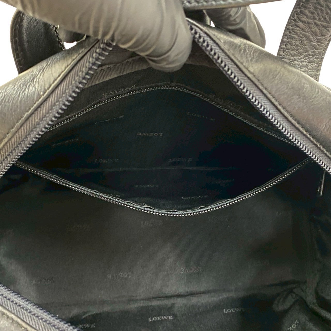 LOEWE Handbag leather black