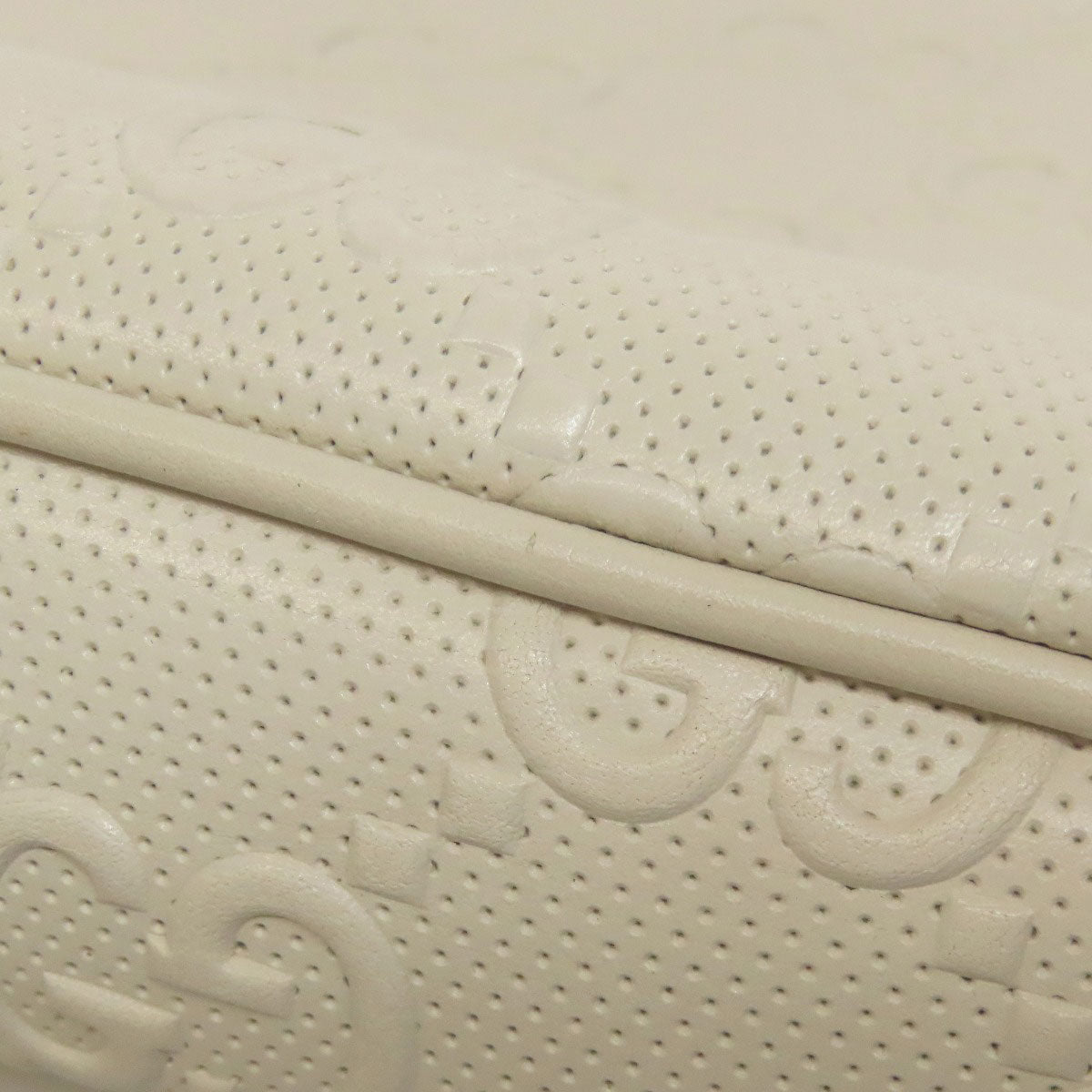 GUCCI Sling bag 645093 Calfskin white GG emboss Women Used Authentic