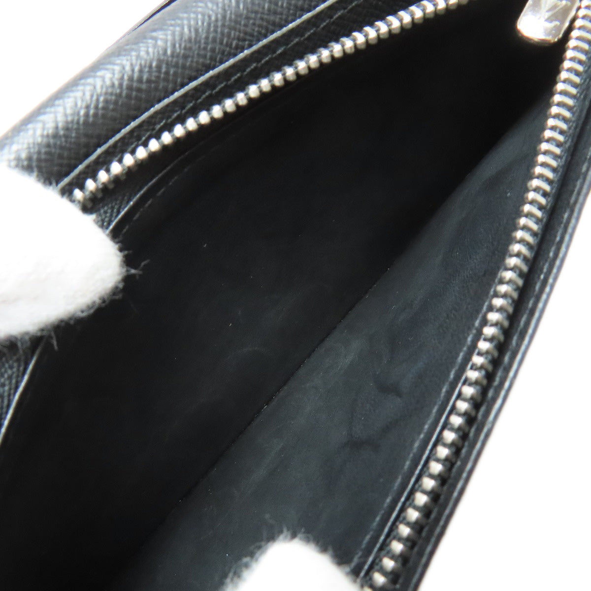 LOUIS VUITTON Long Wallet Purse M32654 Taiga Leather black Portefeuille�EBrazza Former mens Used Authentic