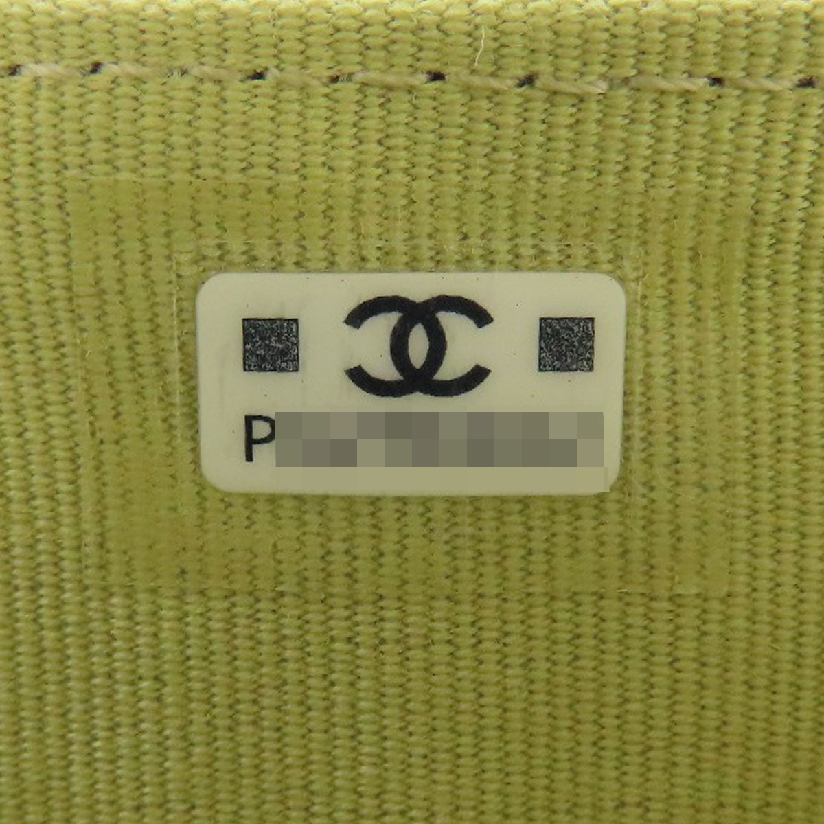 CHANEL Bifold Wallet Grained Calfskin Skin beige Matelasse Gold Metal