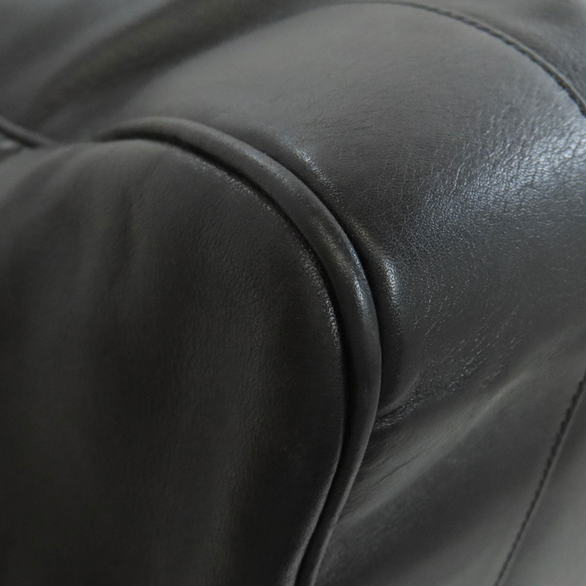 LOEWE Boston Duffel bag leather black Amazonas