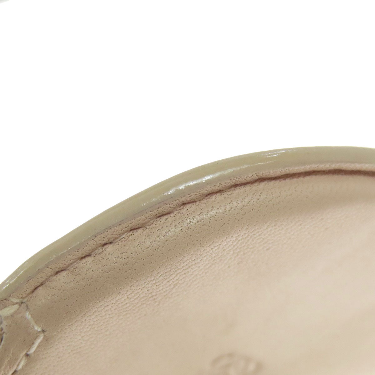 LOEWE Coin case Calfskin beige Anagram Round Shape Women Used Authentic