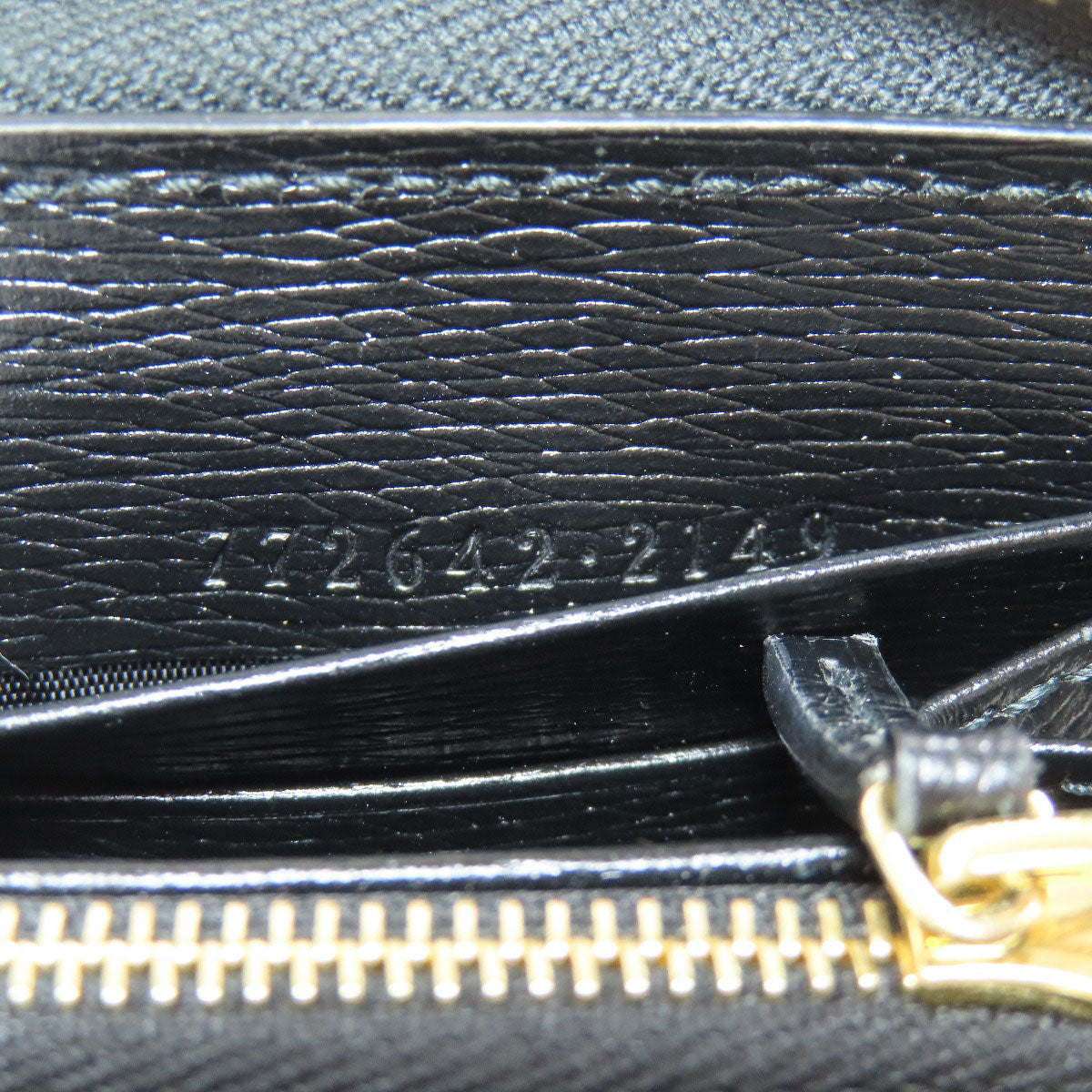 GUCCI Long Wallet Purse 772642 leather black logo Women Used Authentic
