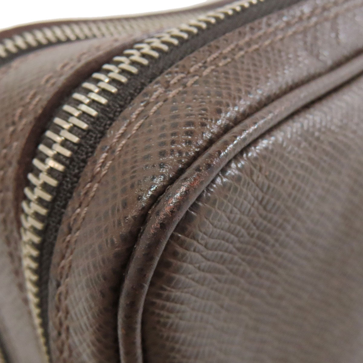 LOUIS VUITTON business bag M31148 Taiga Leather Brown Pavel