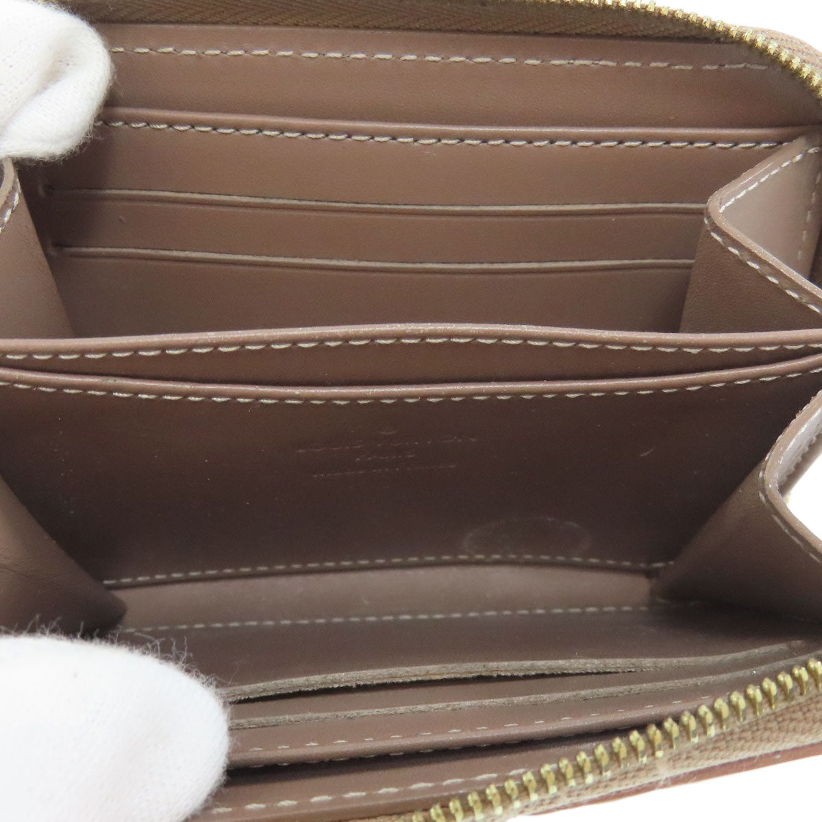LOUIS VUITTON Coin case M91762 Vernis pink beige Zippy coin purse Women Used Authentic