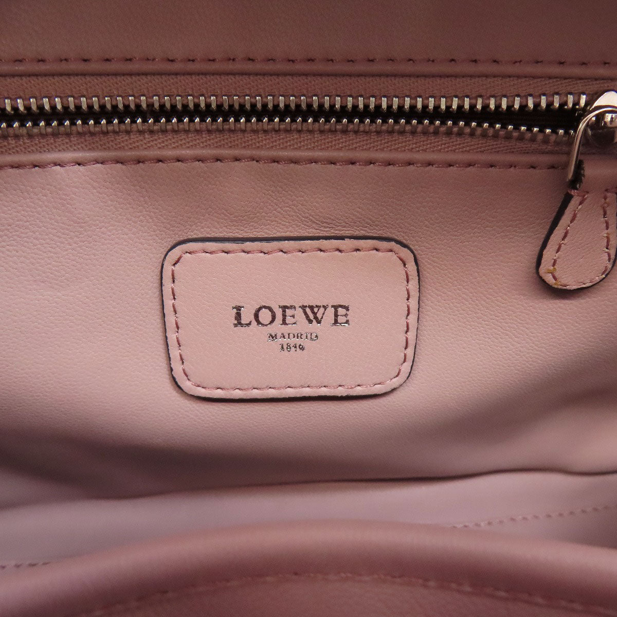LOEWE Handbag Calfskin pink Amazonas