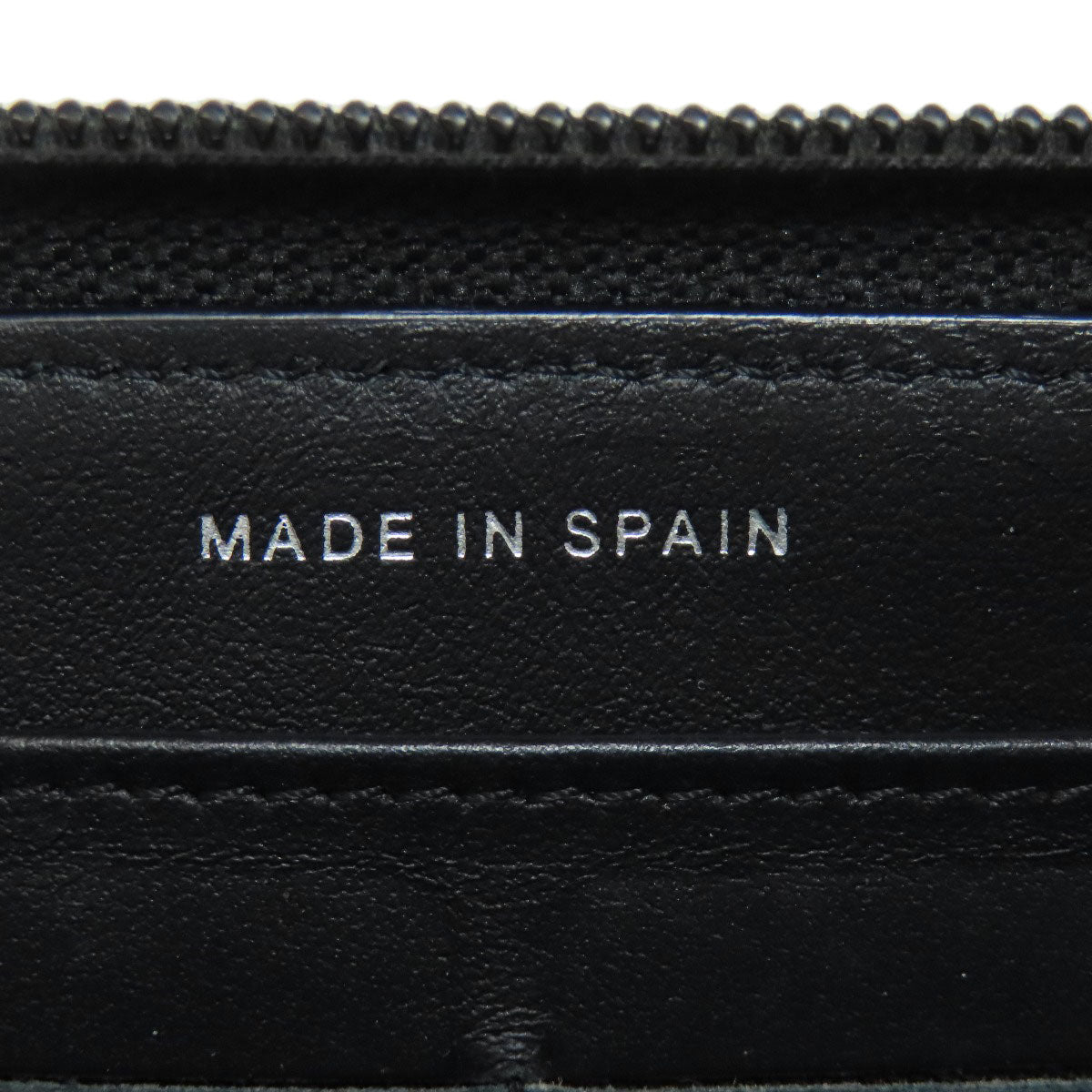 CHANEL Long Wallet Purse Grained Calfskin Skin black Zip Around COCO Mark SilverMetal