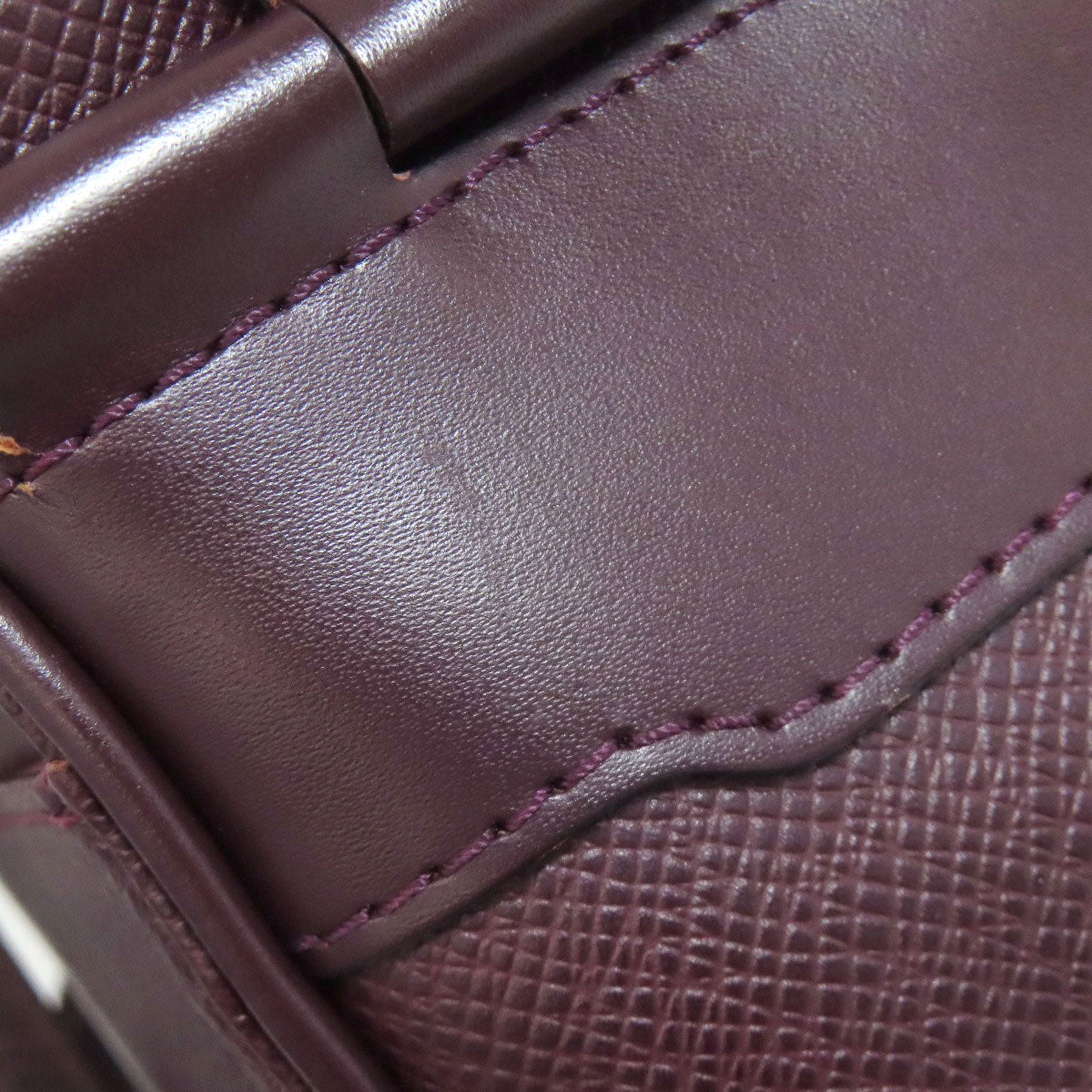 LOUIS VUITTON Shoulder Bag M30826 Taiga Leather Brown Yaranga