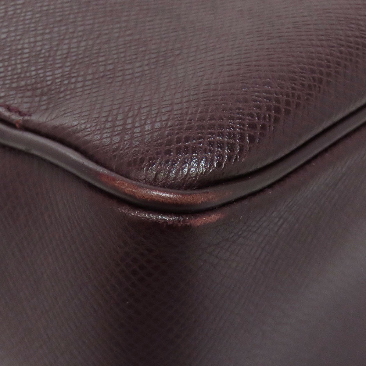 LOUIS VUITTON Shoulder Bag M30826 Taiga Leather Brown Yaranga