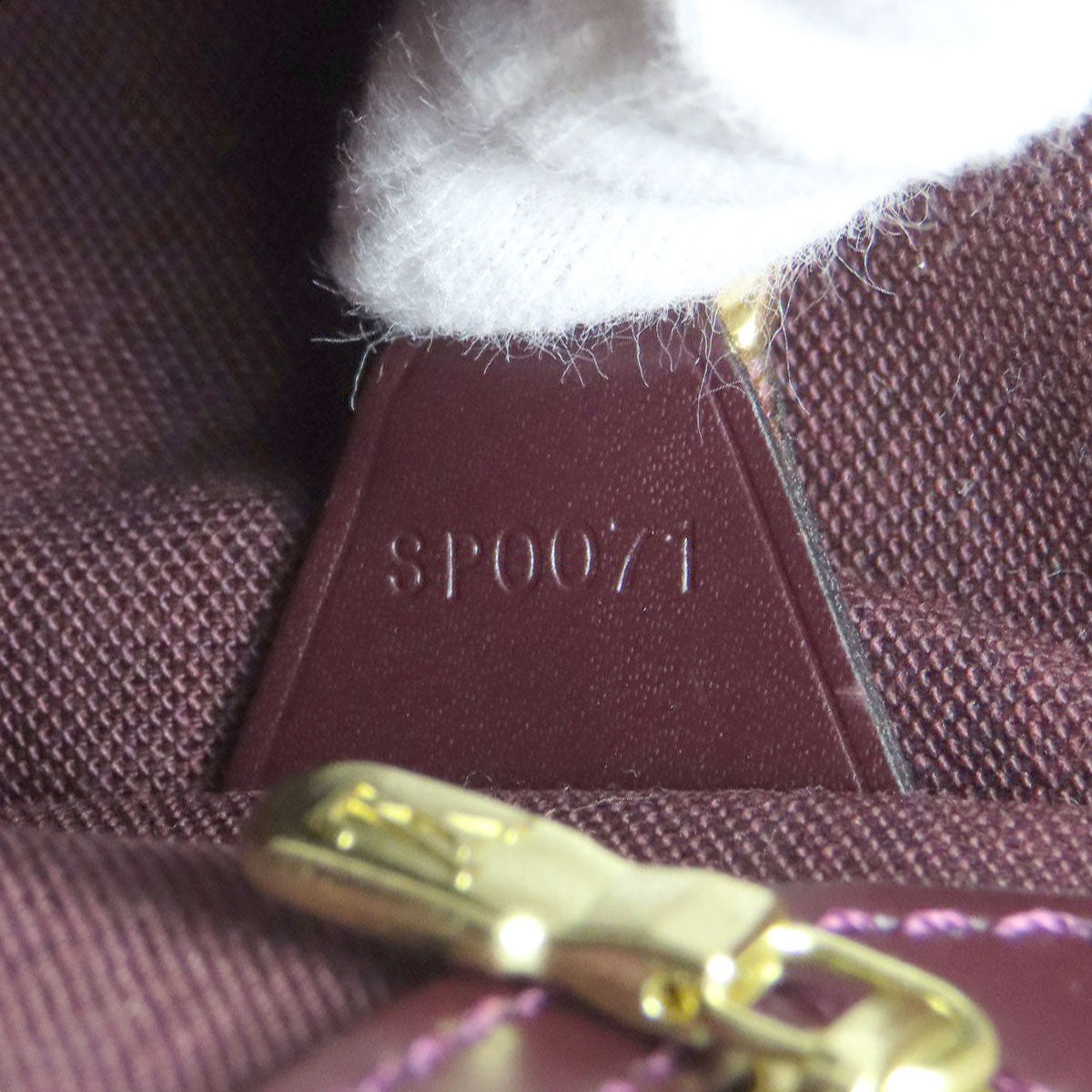 LOUIS VUITTON Shoulder Bag M30826 Taiga Leather Brown Yaranga