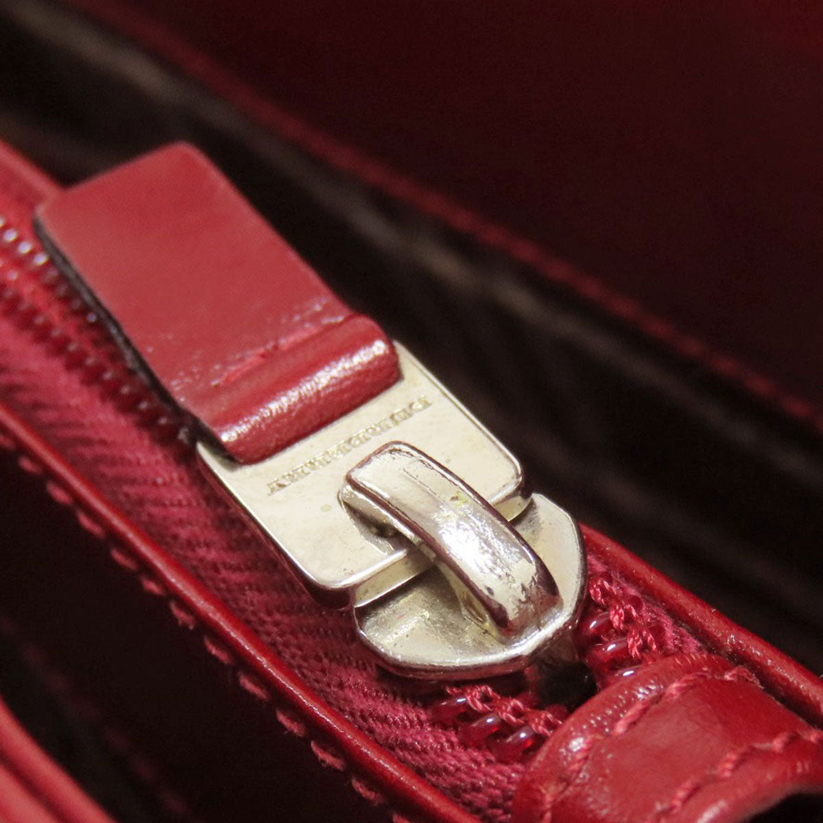 BURBERRY Handbag leather Red logo