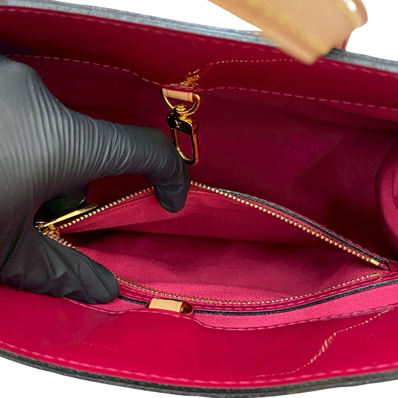 LOUIS VUITTON Handbag enamel Brown Monogram Vernis Catalina BB