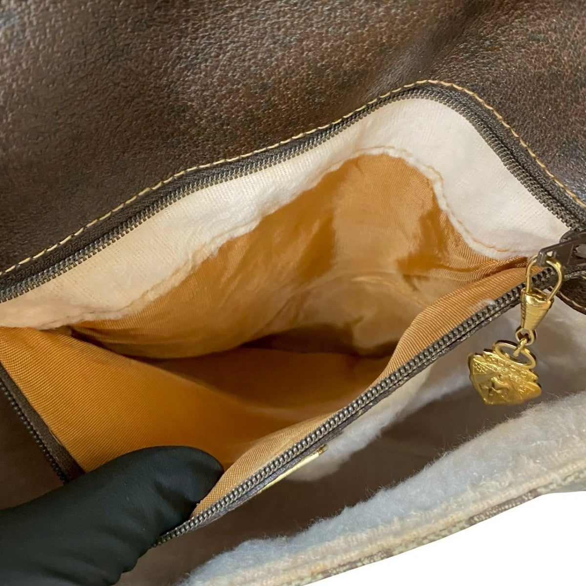 GUCCI Shoulder Bag leather Brown