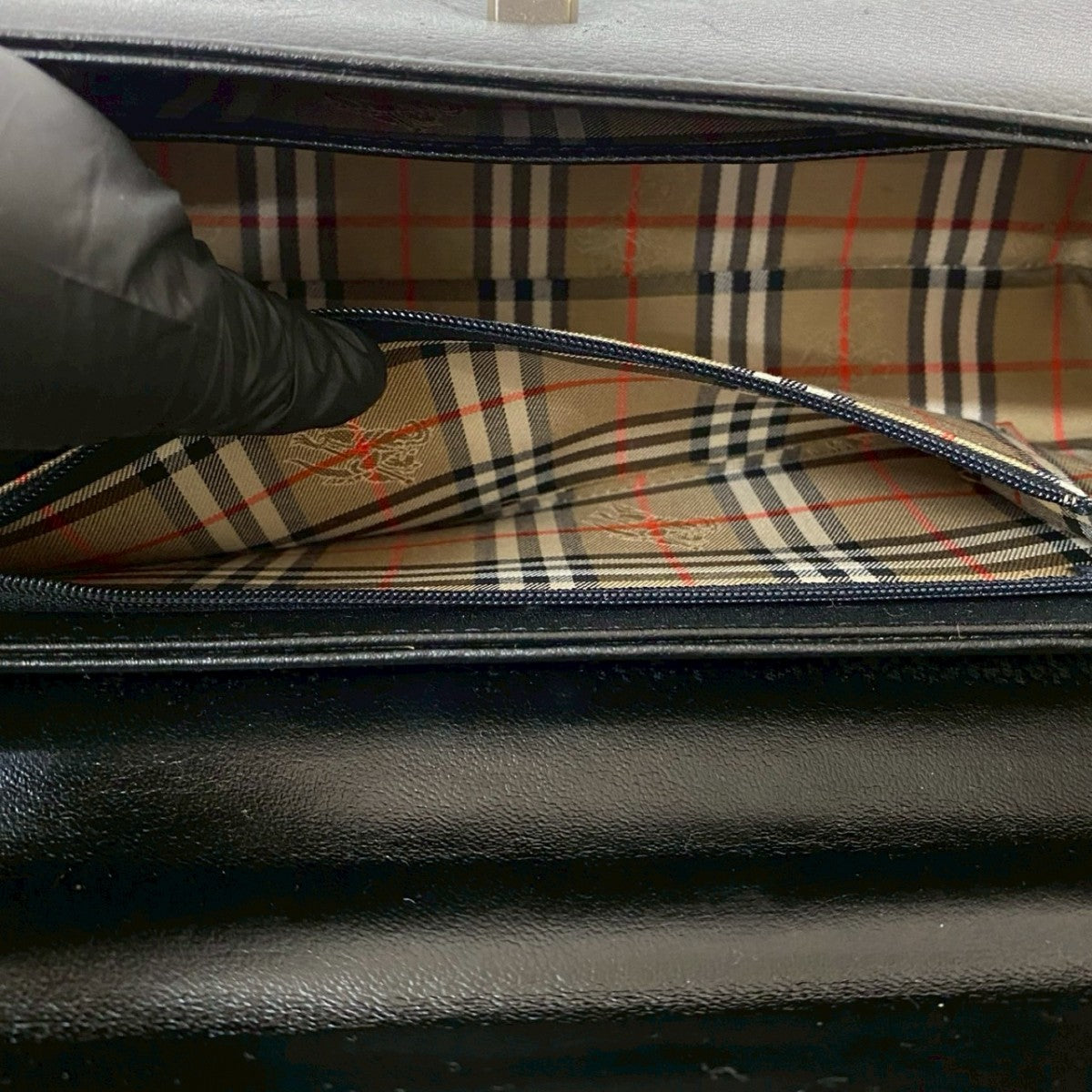 BURBERRY Handbag leather black