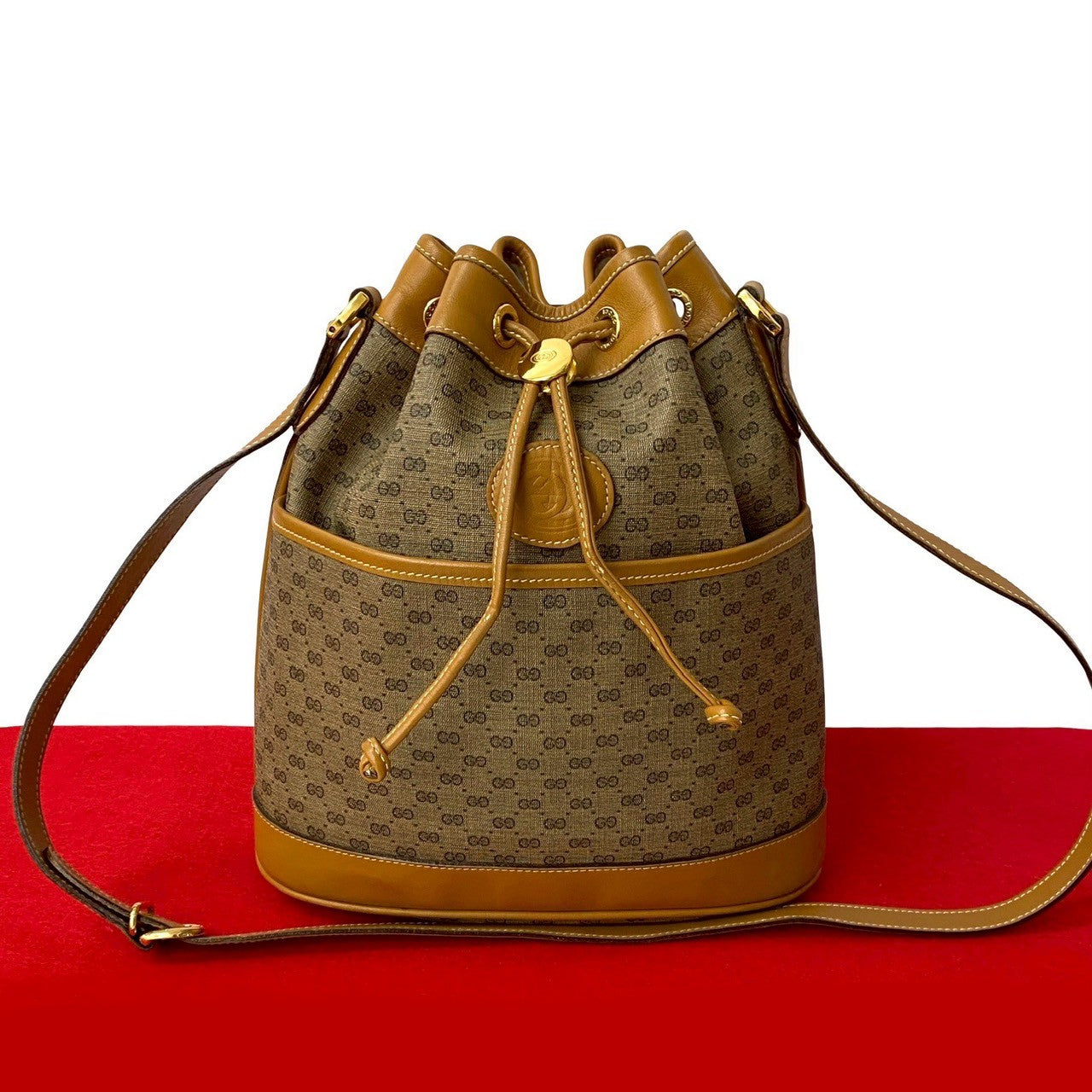 GUCCI Shoulder Bag leather Brown