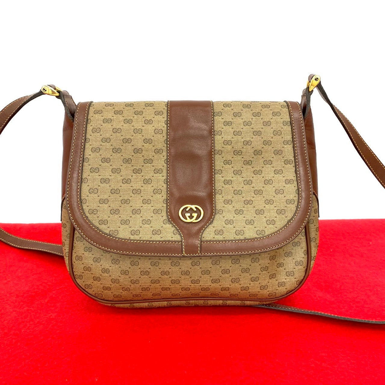 GUCCI Shoulder Bag leather Brown