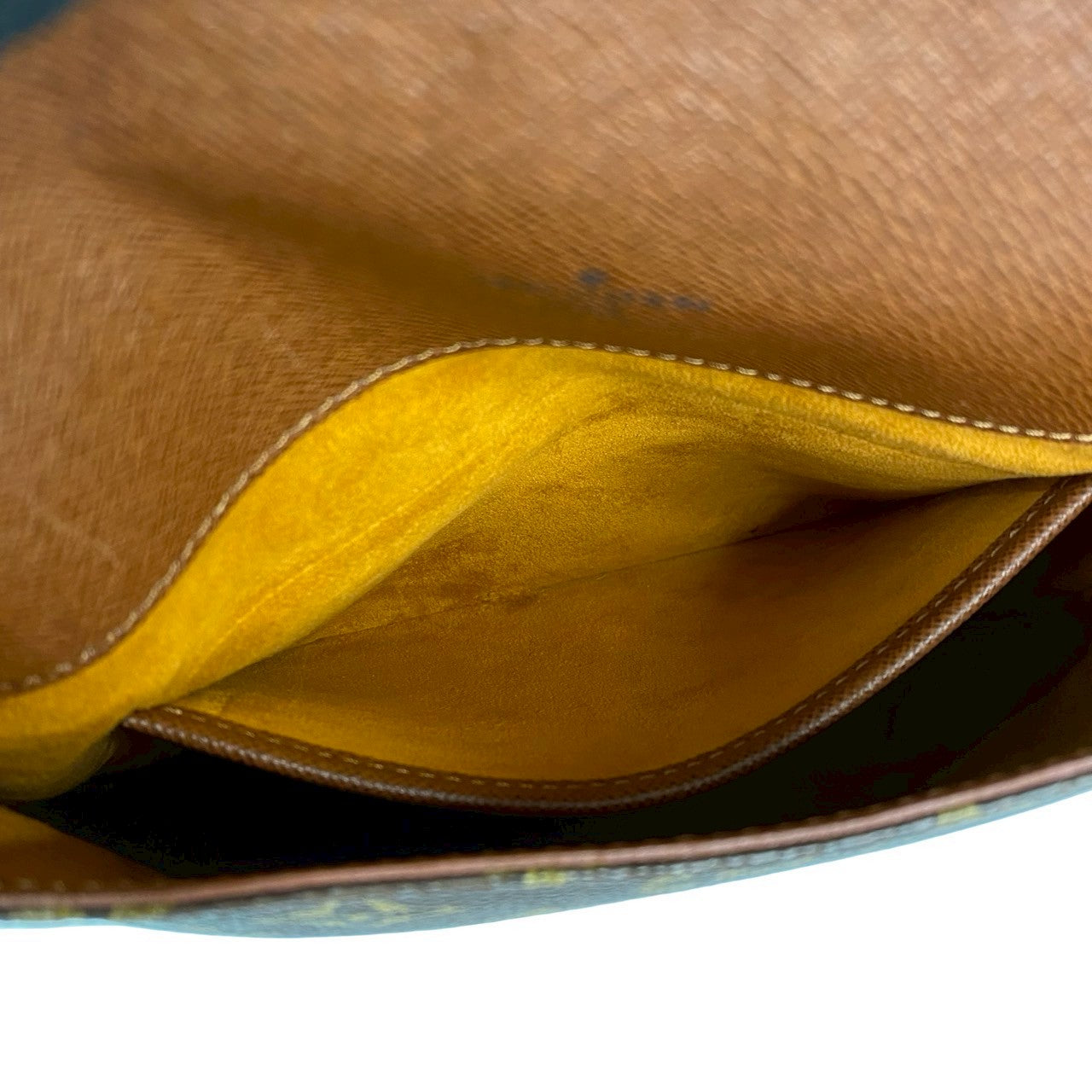 LOUIS VUITTON Shoulder Bag leather Brown Monogram Musette Salsa