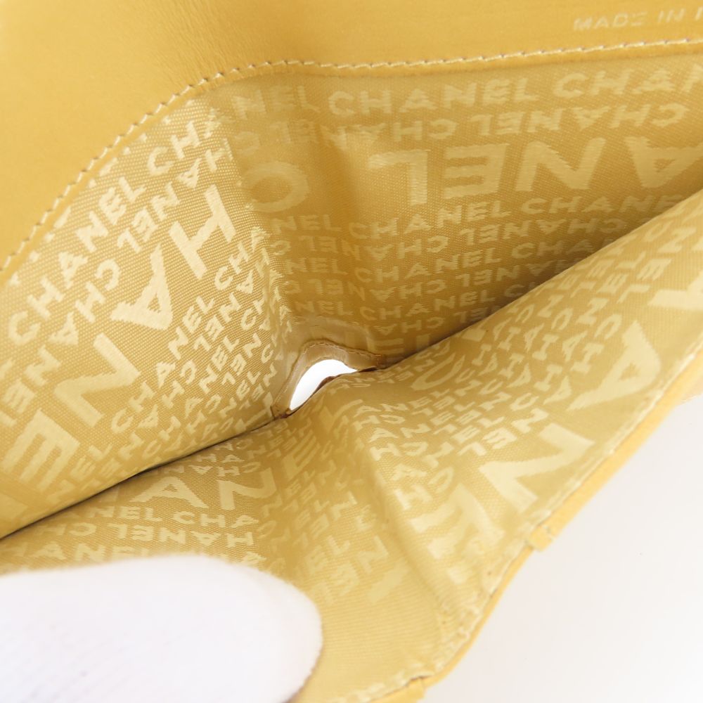 CHANEL Bifold Wallet lambskin beige icon