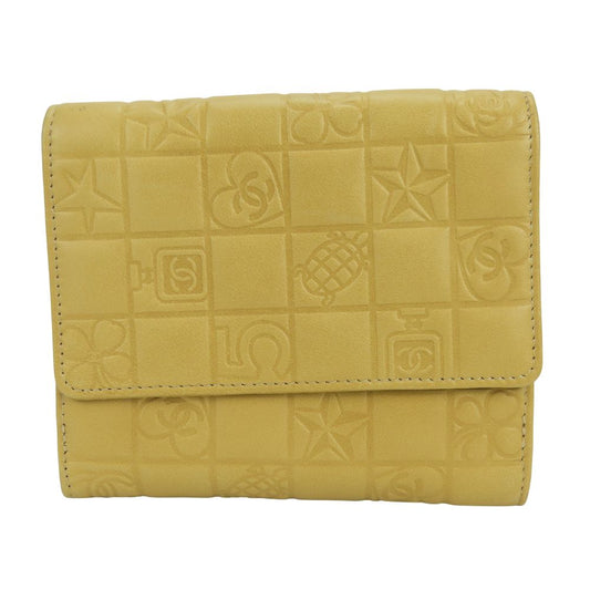 CHANEL Bifold Wallet lambskin beige icon
