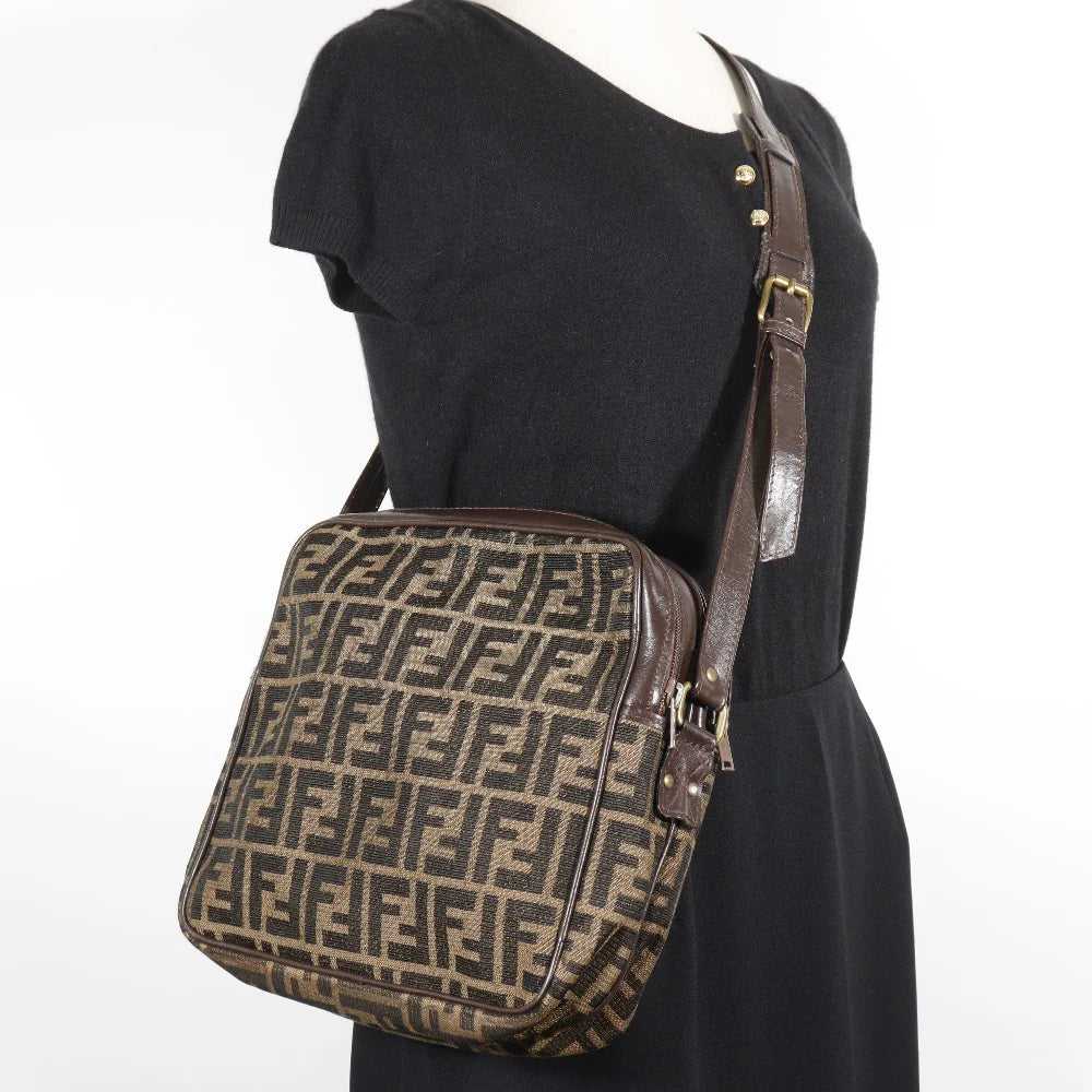 FENDI Shoulder Bag Nylon canvas Brown
Zucca Women Used
Authentic